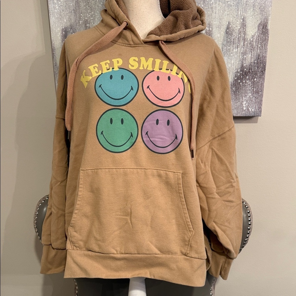 American Eagle Tan Hoodie “Keep Smiling” with Smiley Faces